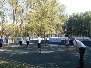 В День государственного флага Российской Федерации состоялся турнир по волейболу, в котором приняли участие представители молодежных палат округа