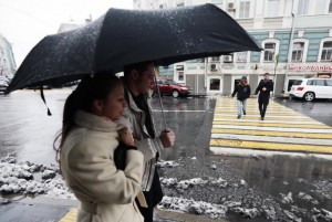 В Москве продолжается аномальная погода: возможен ледяной дождь