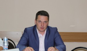 Депутат муниципального округа Нагорный Максим Локтев 