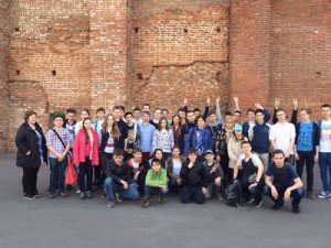 Школьникам показали главную достопримечательность  - Коломенский Кремль 