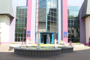Главное здание городской поликлиники №2
