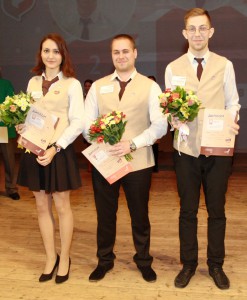 На фото (слева направо): Анна Кондратьева (3 место), Антон Абрамов (1 место), Андрей Шахов (2 место)