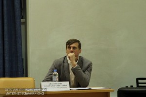 Глава управы Нагорного района Александр Красовский на встрече с жителями