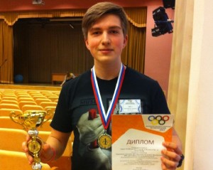 Победитель Московской олимпиады по робототехнике Михаил Сурков 
