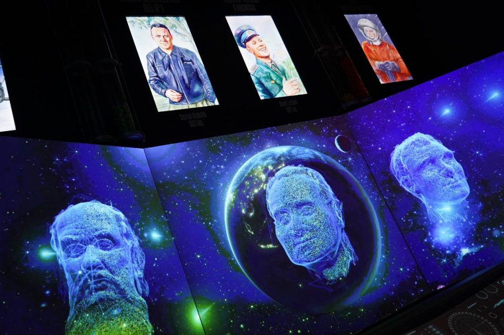 Выставку «Космический подвиг продолжается!..» откроют в библиотеке №148 имени Федора Тютчева. Фото: Анна Быкова, «Вечерняя Москва»