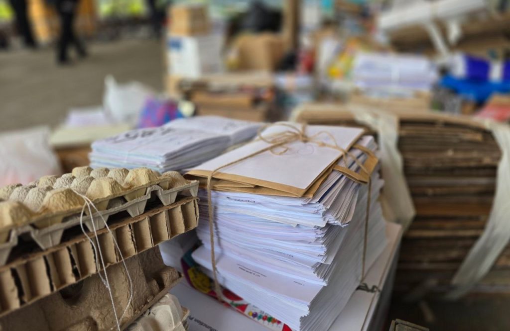 «Бумажный Бум»: ученики Бауманской инженерной школы №1580 приняли участие в экологической акции. Фото: официальная страница Бауманской инженерной школы №1580 в социальных сетях 