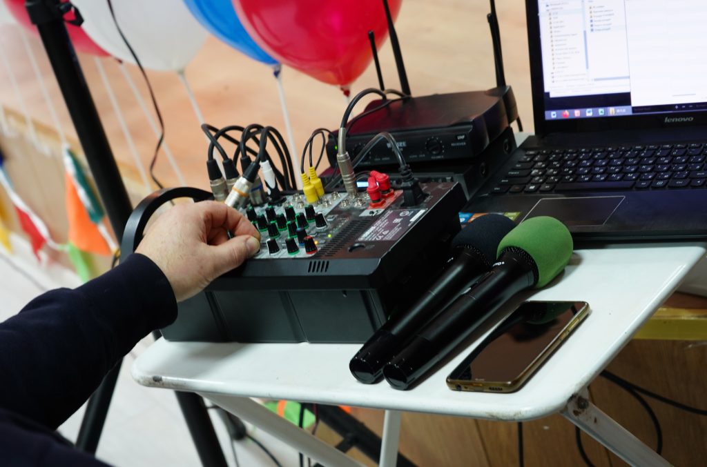 Сотрудники Дома культуры «Нагорный» пригласили жителей района на фестиваль GeekVision Lite. Фото: Анна Быкова, «Вечерняя Москва»