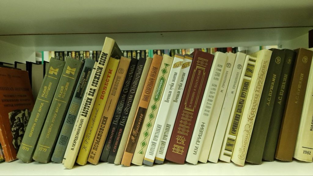 Выставка «Лев Кассиль. Читали? Рекомендуем!» начнет работу в библиотеке №148 имени Федора Тютчева. Фото: Алина Иржанова, «Вечерняя Москва»