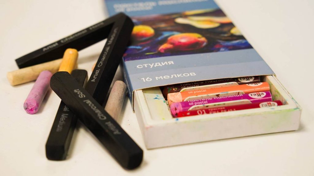 Выставку рисунков «Август, ты прекрасен» откроют в районе Нагорный. Фото: Ксения Догонашева, «Вечерняя Москва»