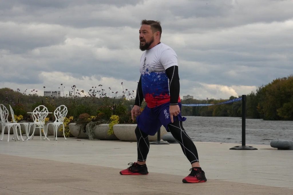 Виктор Горн стал участником акции «Вместе навсегда. Фото: официальная страница Единая Россия | ЮАО в социальных сетях