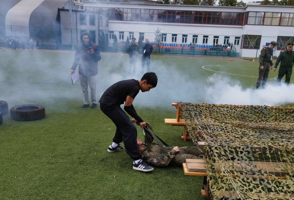 Кадеты школы №504 посетили военно-медицинскую эстафету. Фото: страница школы №504 в социальных сетях 