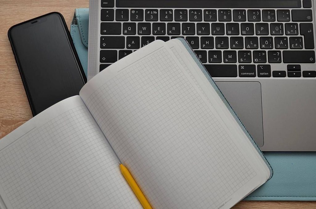 Юлия новикова рассказала о новой стипендиальной программе имени Дмитрия Менделеева. Фото: Анна Быкова, «Вечерняя Москва»