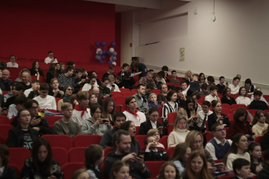 Проектно-исследовательскую конференцию провели в школе №1580. Фото: страница Бауманской инженерной школы №1580 в социальных сетях