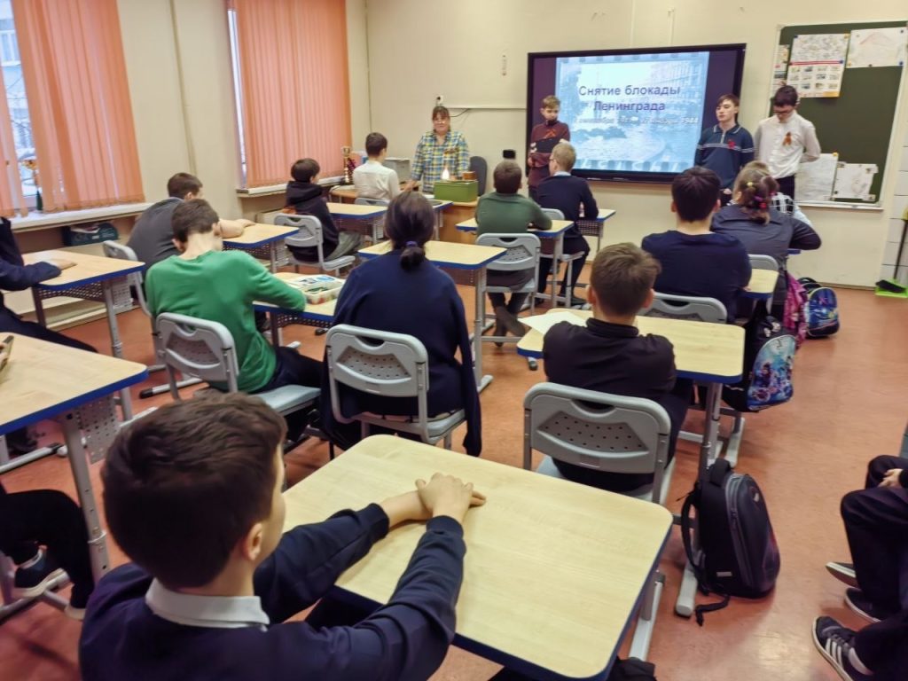 Мероприятие ко Дню полного освобождения Ленинграда от блокады провели в школе-интернате №73. Фото: страница школы-интерната №73 в социальных сетях