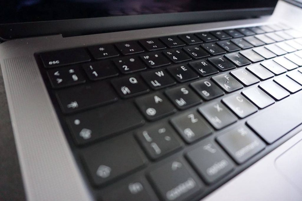 Студентка МФЮА стала призером конкурса «Научный прорыв-2026». Фото: Дарья Казачок, «Вечерняя Москва»