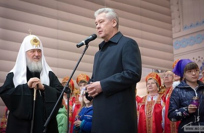 Мэр столицы Сергей Собянин и Патриарх Московский и всея Руси Кирилл посетили фестиваль «Пасхальный дар»