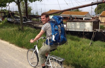 депутат муниципального округа Нагорный Антон Виноградов часто ездит на работу на велосипеде