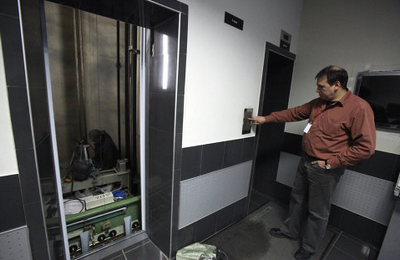 В 2015 году в московских домах заменили 2,4 тысячи лифтов