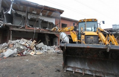В Нагорном районе снесли несколько объектов самовольного строительства