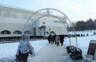 Парк "Коломенское" регулярно становится центром гуляний для жителей ЮАО