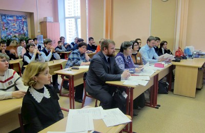 Ученики и преподаватели лицея №1580 в Нагорном районе