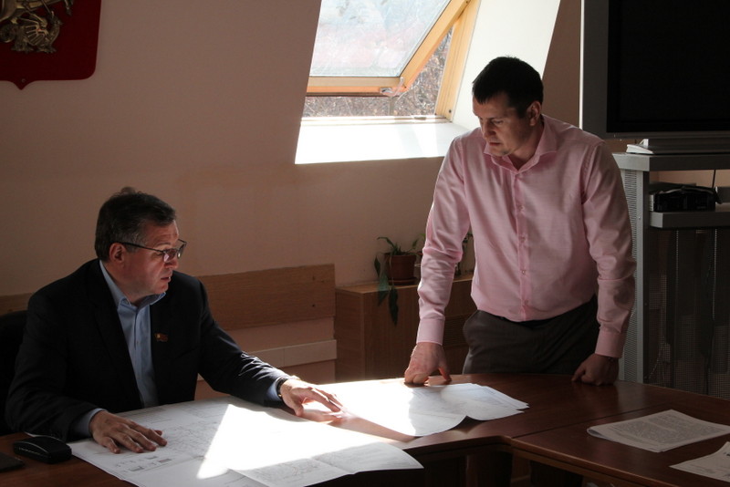 Депутаты и жители обсудили предстоящую реконструкцию пруда на Криворожской