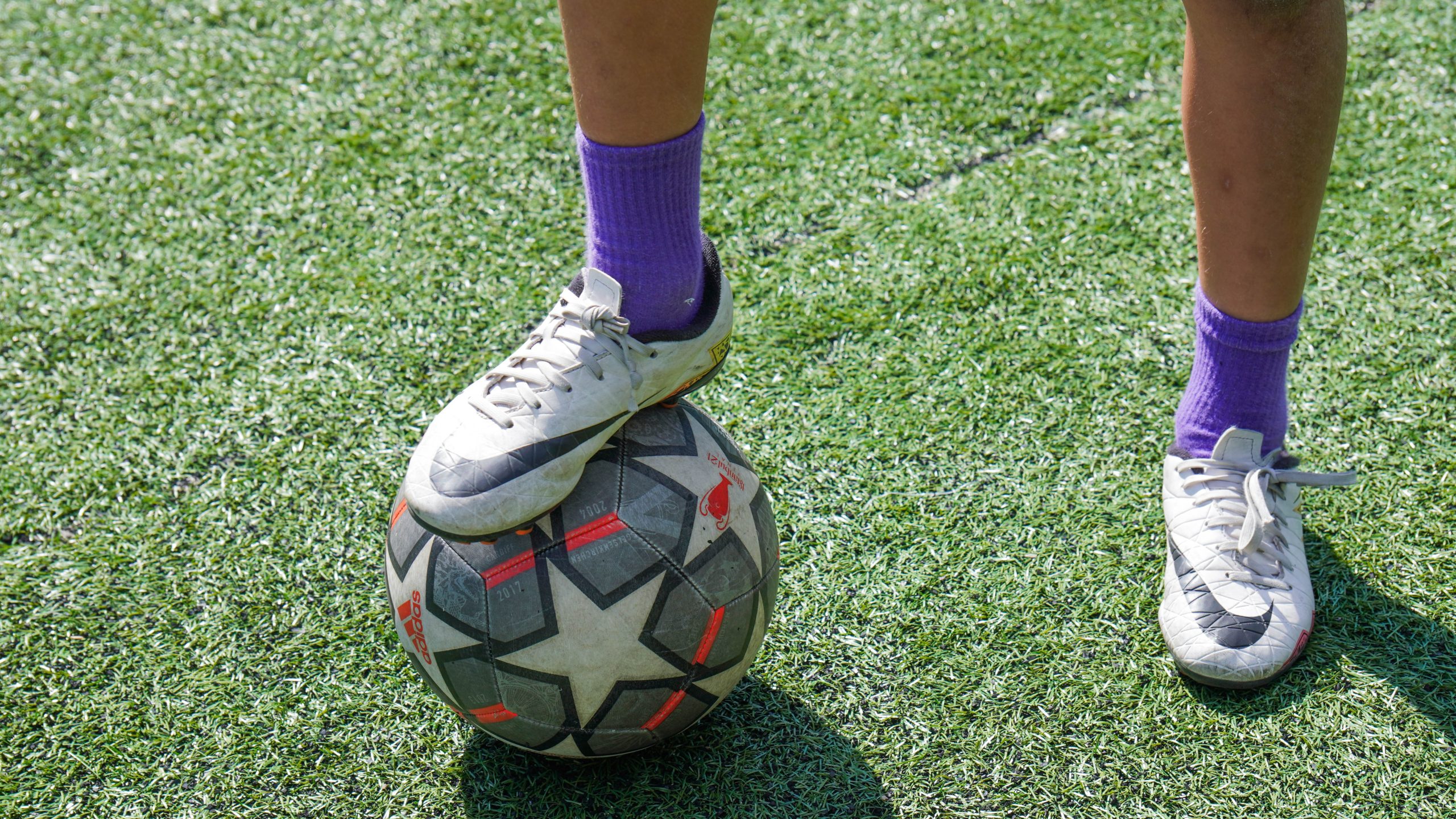 Ученик Бауманской инженерной школы №1580 аняли первое место в весеннем первенстве Высшей лиги в Moscow Children’s League. Фото: Ксения Догонашева, "Вечерняя"