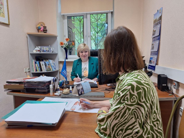 Депутат Татьяна Филиппова поздравила педагогов с профессиональным праздником. Фото: официальная страница Татьяны Филипповой в социальных сетях