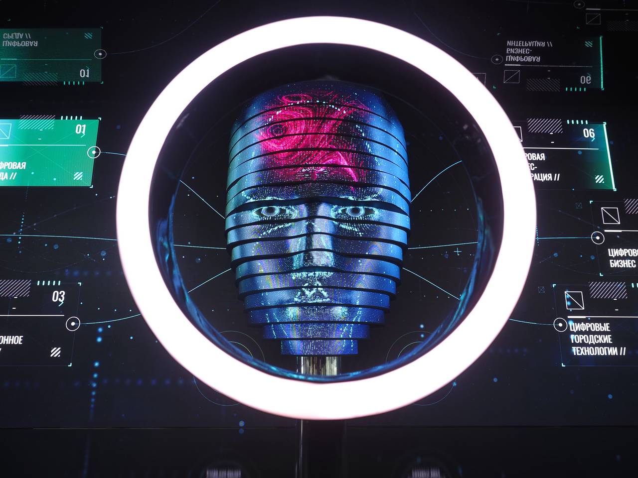 Преподаватели МФЮА получили награды на конференции PIX Day 2025. Фото: Антон Гердо, «Вечерняя Москва»