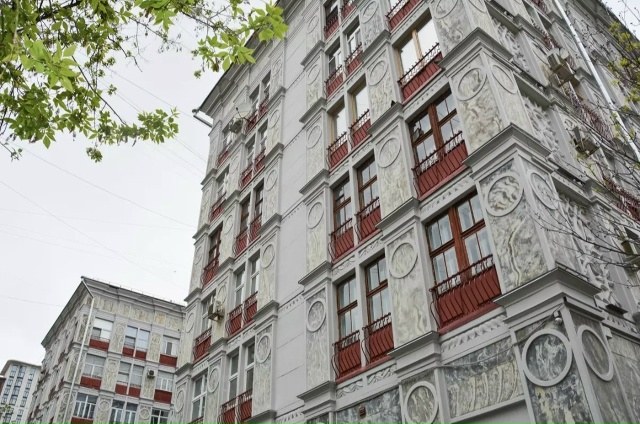 Участие в голосовании конкурса «Лучший дом. Лучший двор» приняла депутат Юлия Новикова. Фото: официальная страница Юлии Новиковой в социальных сетях