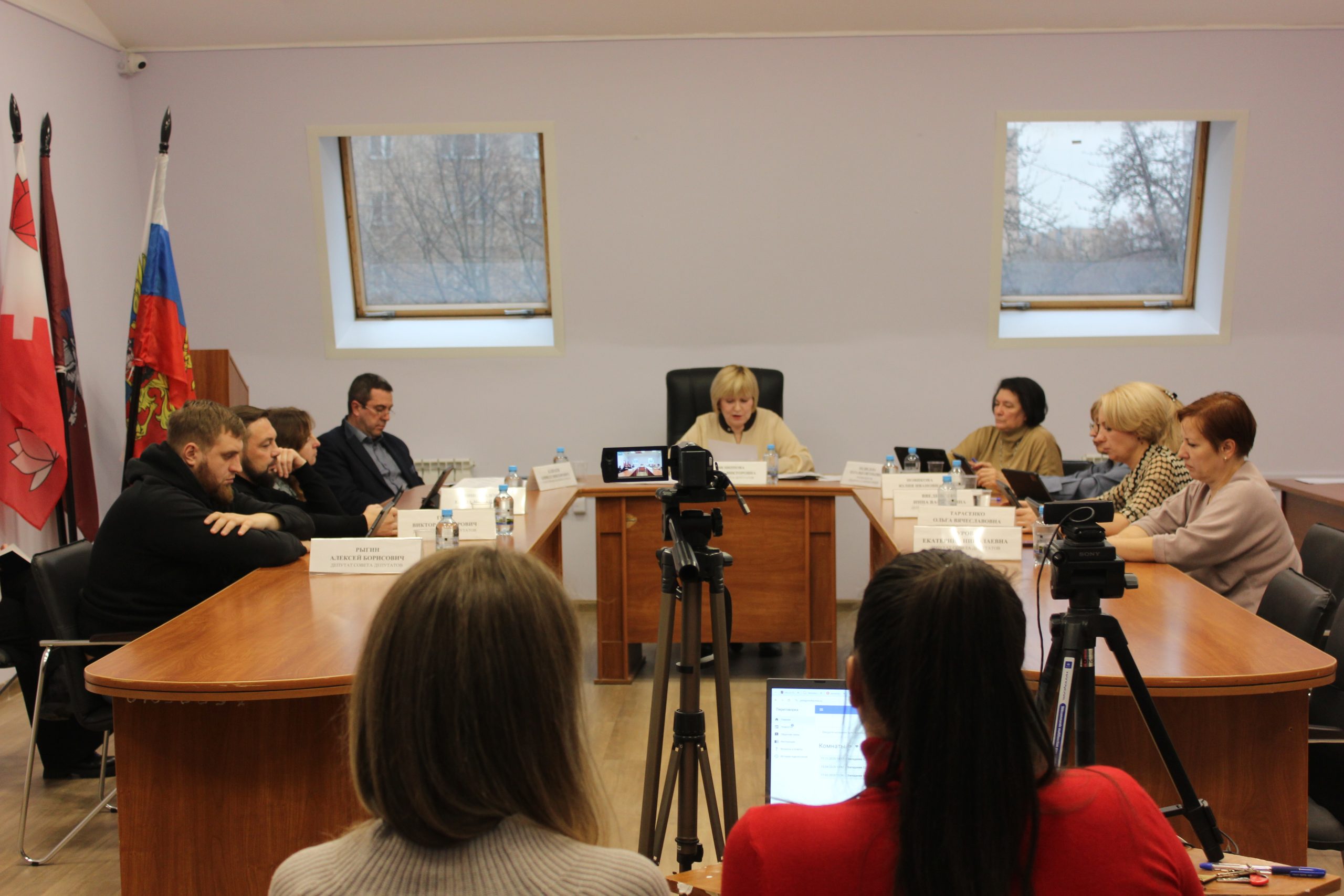 Депутаты МО Нагорный провели плановое заседание. Фото: Полина Титкова, «Вечерняя Москва»