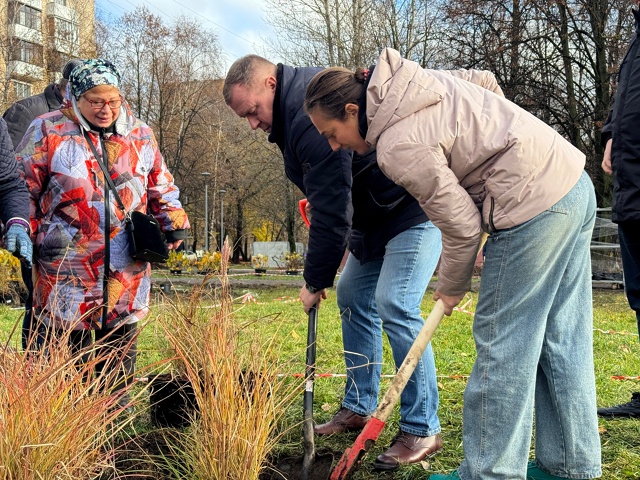 Депутат Елена Виноградова рассказала о масштабной акции «Цветы Москвы» в Южном округе. Фото: официальная страница Елены Виноградовой в социальных сетях