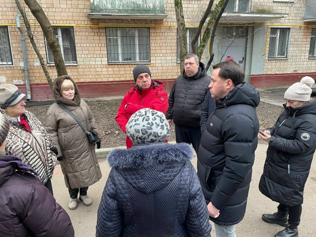 Глава управы и депутат Татьяна Филиппова проведут объезд территории Нагорного района. Фото: официальная страница управы Нагорного района в социальных сетях