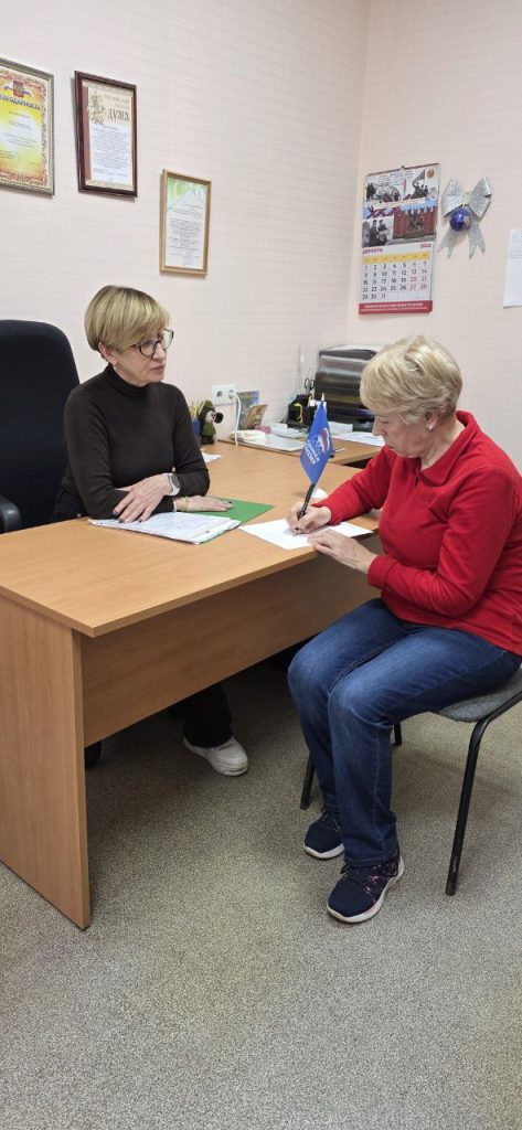 Юлия Новикова провела прием граждан в Нагорном в рамках декады «Единой России». Фото: Telegram-канал Юлии Новиковой