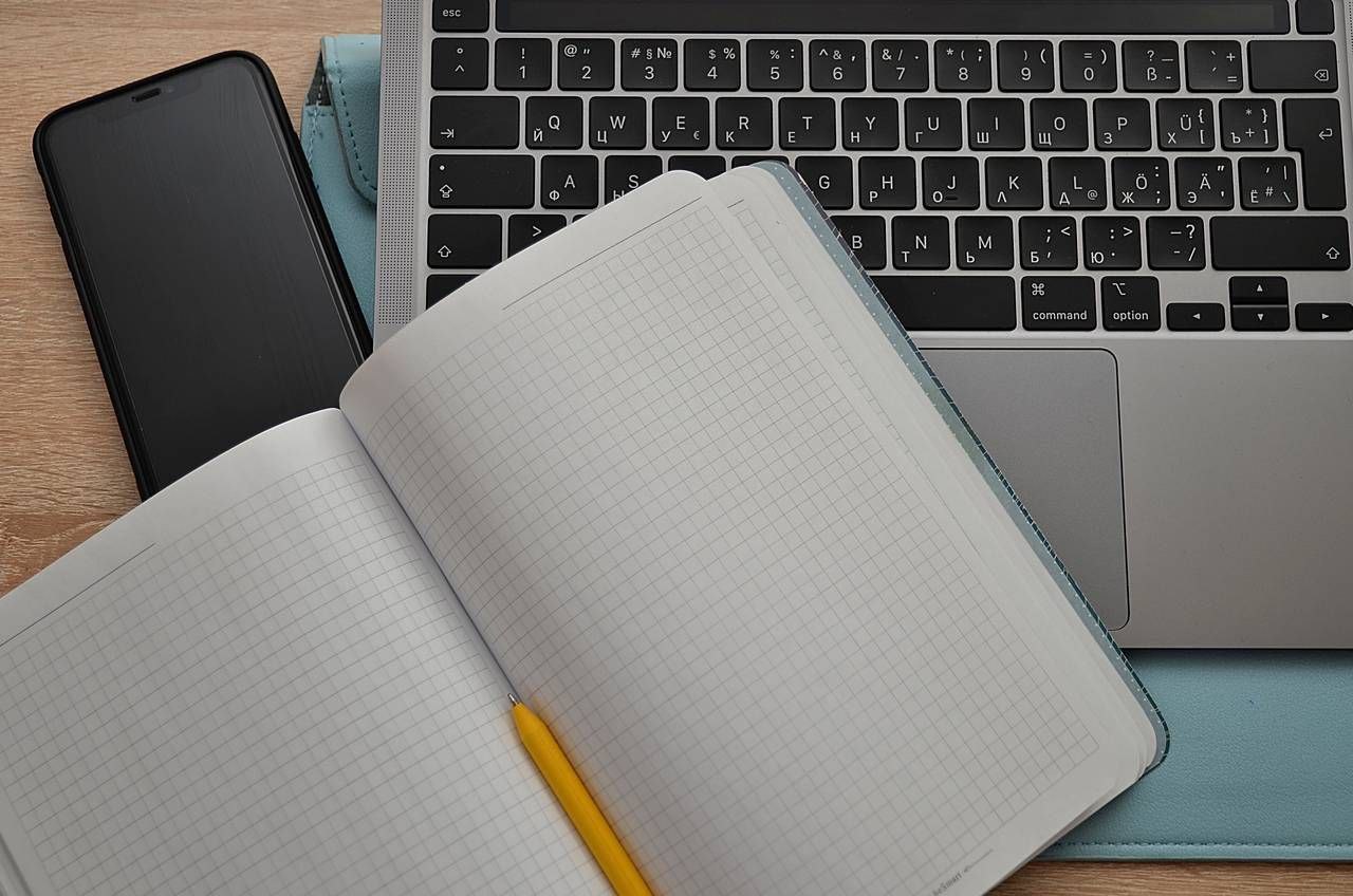 Юлия новикова рассказала о новой стипендиальной программе имени Дмитрия Менделеева. Фото: Анна Быкова, «Вечерняя Москва»