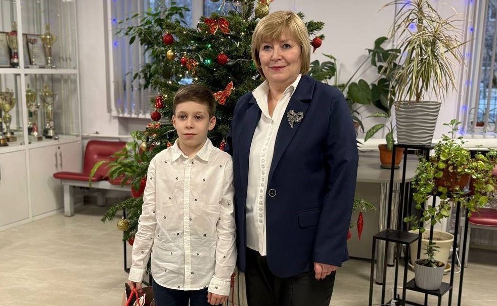 Акция «Добрая елка» состоялась в Нагорном. Фото: управа района Нагорный в социальных сетях